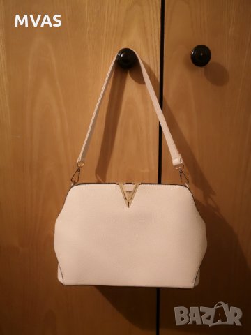  Нова елегантна дамска чанта екрю за ръка/рамо, снимка 1 - Чанти - 32246766