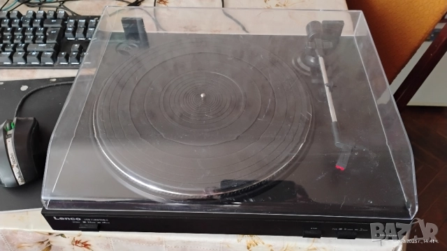 Lenco L-3867USB - полуавтоматичен грамофон с вграден RIAA