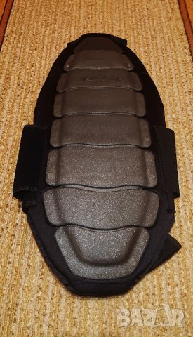 Dainese - протектор за гръб, снимка 1 - Аксесоари и консумативи - 43421822