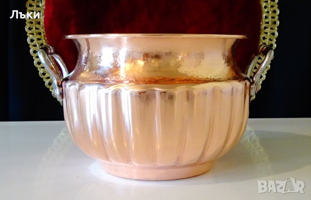 Медна тенджера,чиста червена мед,релеф. , снимка 2 - Антикварни и старинни предмети - 40388400