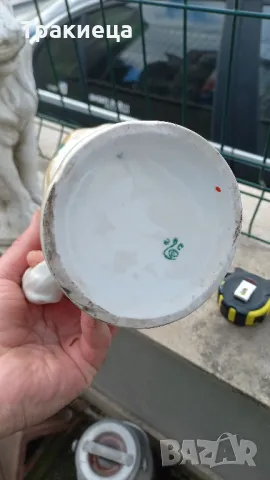 ПОРЦЕЛАНОВ ПЕТЕЛ ПОРЦЕЛАНОВА БУТИЛКА , снимка 3 - Антикварни и старинни предмети - 49039737