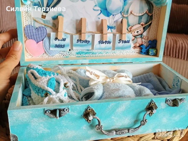 Подаръчен куфар за новородено "Welcome baby boy" с вътрешна декорация , снимка 5 - Декорация за дома - 50830634