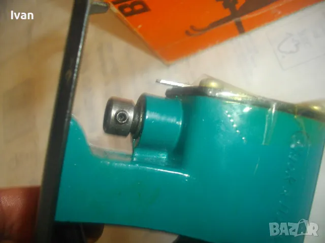 НОВА BLACK DECKER D986 ФРЕНСКА СТАРО КАЧЕСТВО ПРИСТАВКА ЗЕГЕ ВЕРТИКАЛЕН ПРОБОДЕН ТРИОН ЗА БОРМАШИНА, снимка 18 - Други инструменти - 49132142