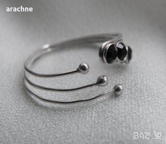 Стар виетнамски сребърен пръстен с три шлифовани индошинита/тектити/, снимка 3 - Пръстени - 39335339