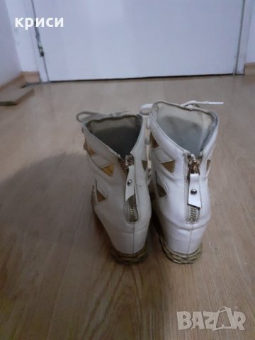 Дамски обувки, снимка 2 - Дамски обувки на ток - 35483540