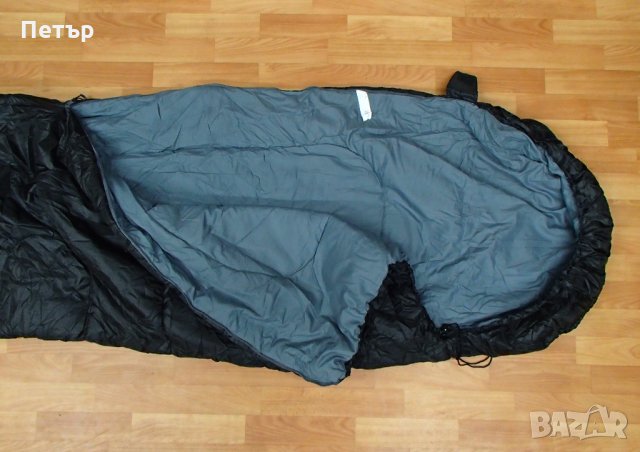 Продавам нов черен летен спален чувал тип "мумия" Outhorn Adventure, снимка 2 - Къмпинг мебели - 28953054