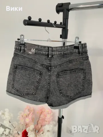 Нови къси дънки размер М, снимка 6 - Дънки - 49692937