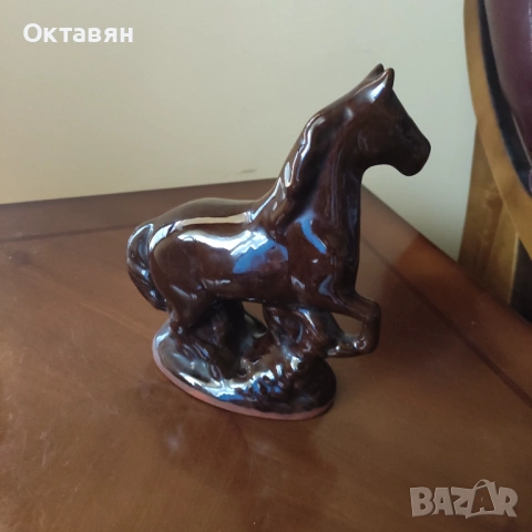 Керамична фигура, статуетка на кон,конче, снимка 4 - Статуетки - 53253466