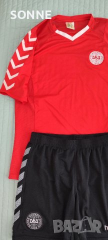 Оригинален екип - Дания, снимка 2 - Фен артикули - 40701746