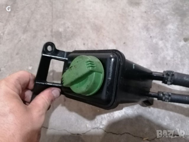 Казанче Хидравлика Audi A4 , снимка 2 - Части - 37677338