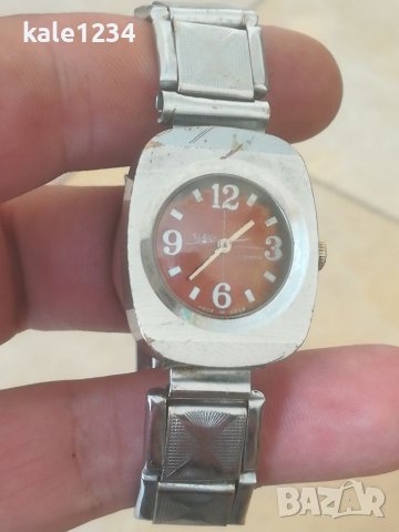 Ретро часовник SLAVA. Made in USSR. Vintage watch. Дамски. Механичен. СЛАВА. СССР. , снимка 2 - Дамски - 37378015