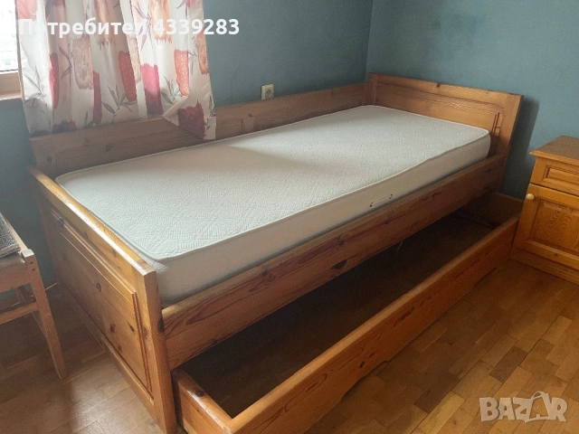 Две чамови легла с подматрачна рамка 