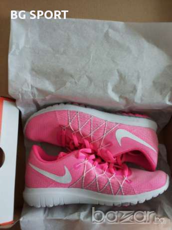 NIKE  нови оригинални дамски маратонки - размер 38,5, снимка 3 - Маратонки - 28479099