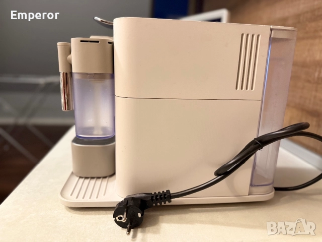 Кафе машина Nespresso, снимка 3 - Кафемашини - 51842944