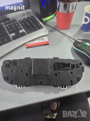 2038300785 управление климатик Mercedes W203 w209, снимка 3 - Части - 52316600