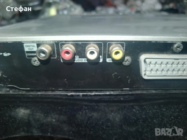 DVD player LG, снимка 7 - Плейъри, домашно кино, прожектори - 51174302