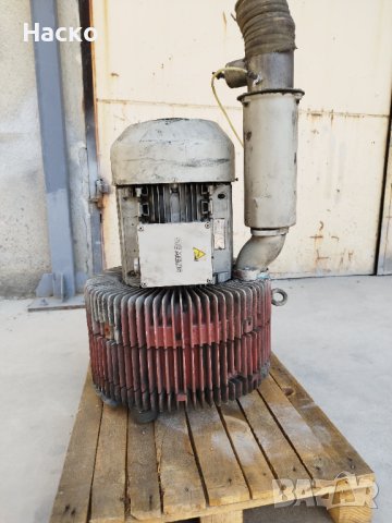 Многостъпална вакуум помпа тип въздуходувка Simens , снимка 2 - Други машини и части - 40659843