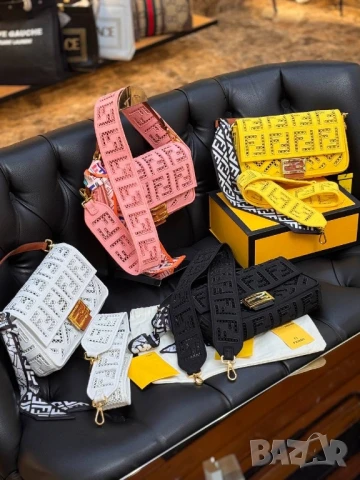 чанти FENDİ 
 
SİZE: 15cm x 27cm 

, снимка 3 - Чанти - 50994873