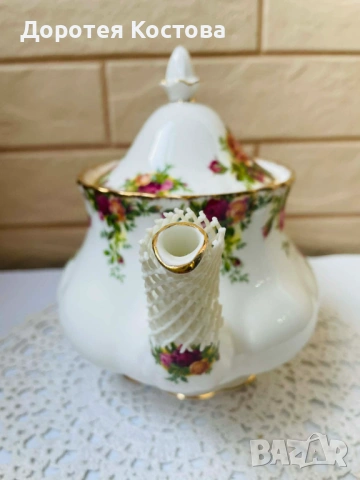 ROYAL ALBERT красив чайник от Англия от костен порцелан, снимка 5 - Антикварни и старинни предмети - 53301023