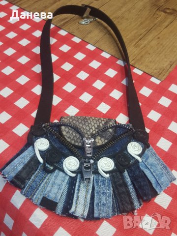 Колие  от дънков плат , снимка 2 - Колиета, медальони, синджири - 32826520