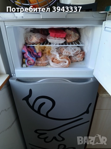 Хладилник Indesit , снимка 8 - Хладилници - 52429234