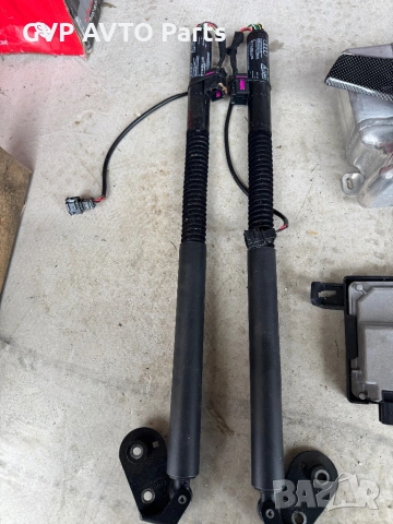 Ел.Амортисьори за ауди а-7 2012 за багажинка 