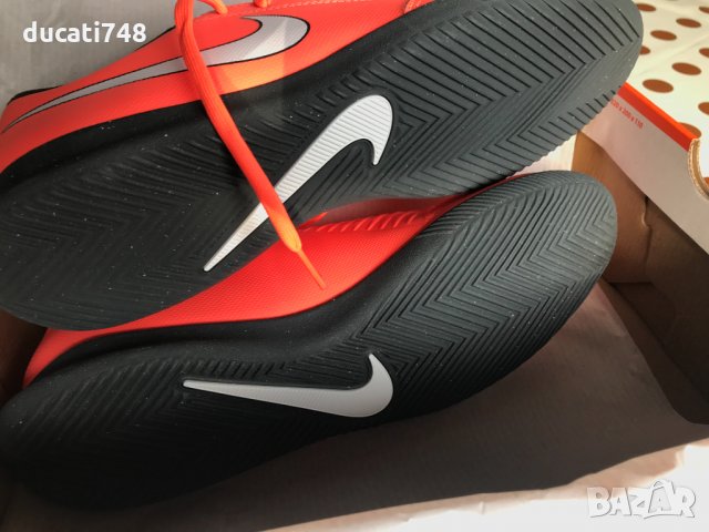 Мъжки футболни обувки Nike PHANTOM VENOM CLUB IC 44.5, снимка 4 - Футбол - 32398279