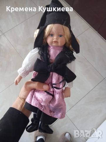 Колекционерска порцеланова кукла с кутия , снимка 5 - Колекции - 52443147