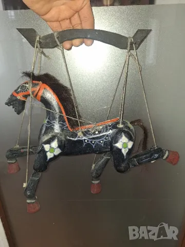 Ръчно изработен марионетен кон