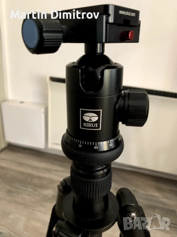 Статив Sirui ET-2204, снимка 5 - Чанти, стативи, аксесоари - 53042438