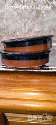 Три КЕРАМИЧНИ съдчета за ядки; Две стъклени купички за крем, снимка 5 - Други - 51698349