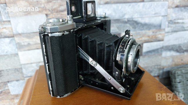Ретро фотоапарат ZEISS IKONTA 521/16, снимка 3 - Антикварни и старинни предмети - 43893571