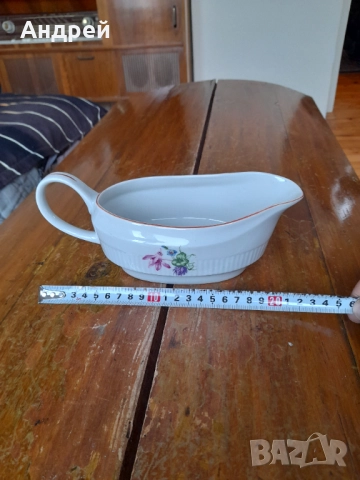 Стара порцеланова сосиера #9, снимка 3 - Други ценни предмети - 52100973