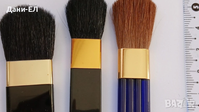 Малки четки за грим Estee Lauder, снимка 3 - Декоративна козметика - 52114676