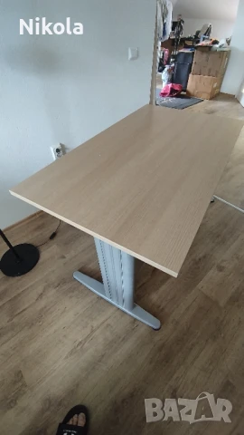 Бюро с метални крака - офис маса 140/80/73,5см, снимка 6 - Бюра - 51054723