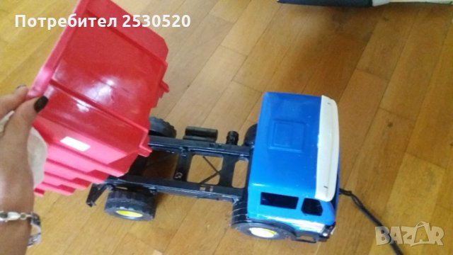 Детско камионче/самосвал от 80-90те години, снимка 2 - Коли, камиони, мотори, писти - 32903361