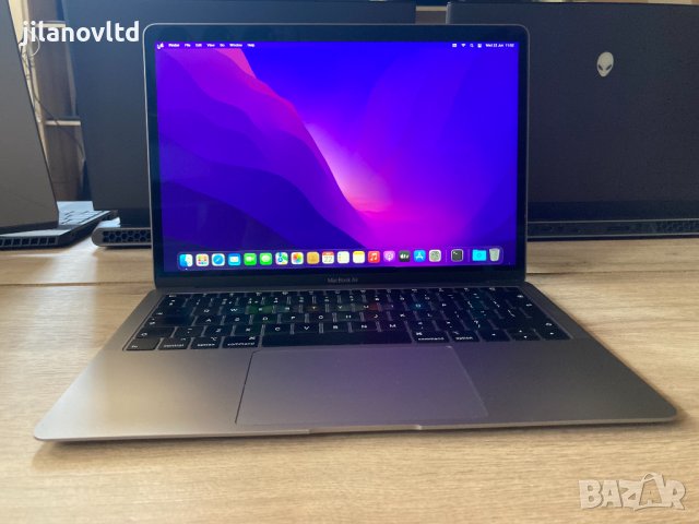 Лаптоп Apple Macbook AIR 13 2018 I5 8GB 256GB SSD с гаранция A1932