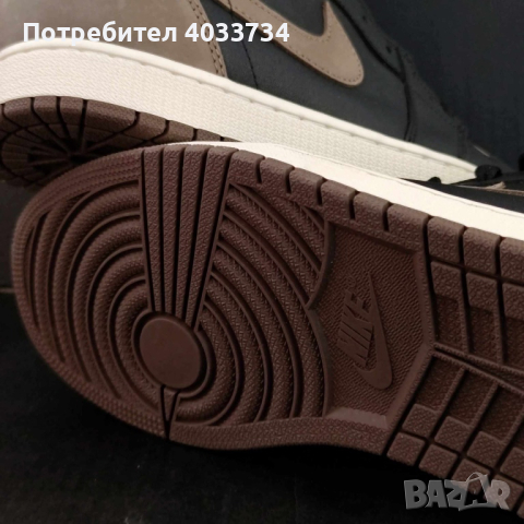 Nike air Jordan 1 Retro High, снимка 5 - Спортни обувки - 44848480