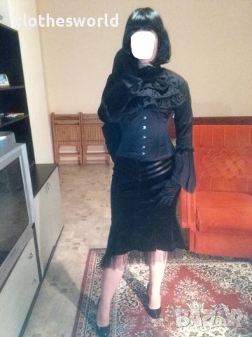 Невероятна пола H&M от кадифе модел рибена опашка, снимка 5 - Поли - 19855511