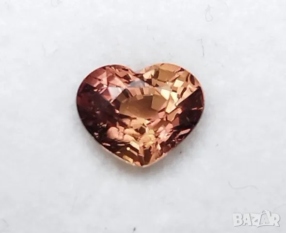 Очарователен Падпараджа сапфир с форма сърце 1.04кт.! Нов!