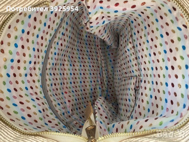 Дамска чанта тип раница, снимка 4 - Чанти - 43452484
