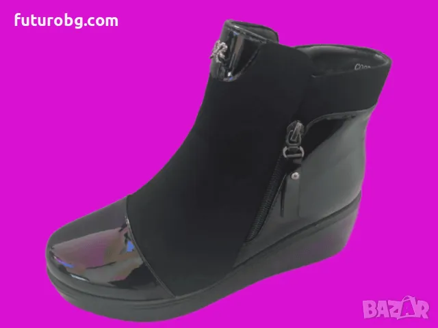 Елегантни дамски черни боти на лека платформа с лачен акцент отпред и отстрани, снимка 4 - Дамски боти - 48482041
