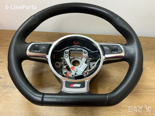 Оригинален скосен Мулти волан с перфорирана кожа Audi A3 A4 TT , снимка 5 - Части - 51487393