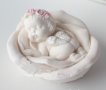 3d Бебе момиче в цвете роза силиконов молд форма за декор украса фондан шоколад гипс сапун калъп, снимка 1 - Форми - 36905237