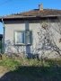 Продавам къща в село Деков, снимка 2