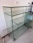 Стъклен шкаф / витрина, снимка 2