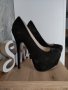 Дамски велурени обувки на висок ток