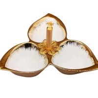 Луксозна порцеланова купа в бяло и златисто, с три гнезда за ядки, снимка 1 - Аксесоари за кухня - 43036339