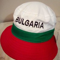 Шапка с периферия България, снимка 1 - Шапки - 28239042