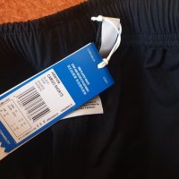 Оригинален Adidas Originals Cargo Shorts (Панталон), снимка 4 - Спортни дрехи, екипи - 35160604
